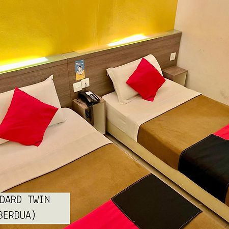 Yellow Mansion Hotel Melaka Raya Bagian luar foto