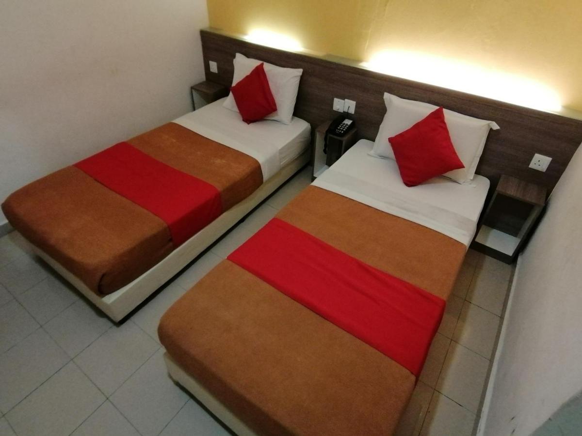 Yellow Mansion Hotel Melaka Raya Bagian luar foto