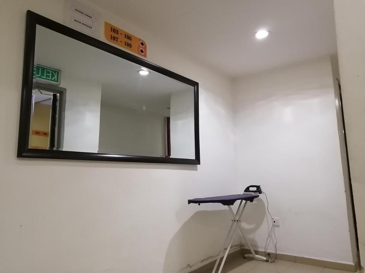 Yellow Mansion Hotel Melaka Raya Bagian luar foto
