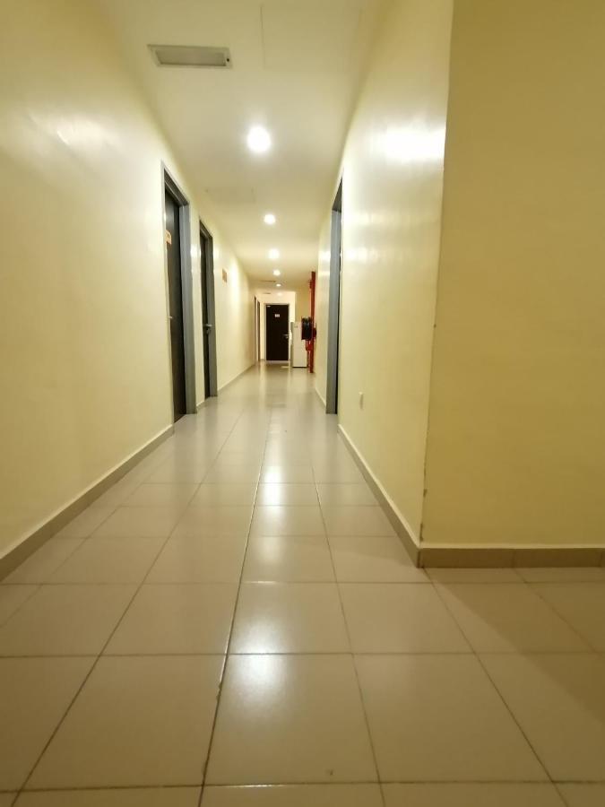 Yellow Mansion Hotel Melaka Raya Bagian luar foto