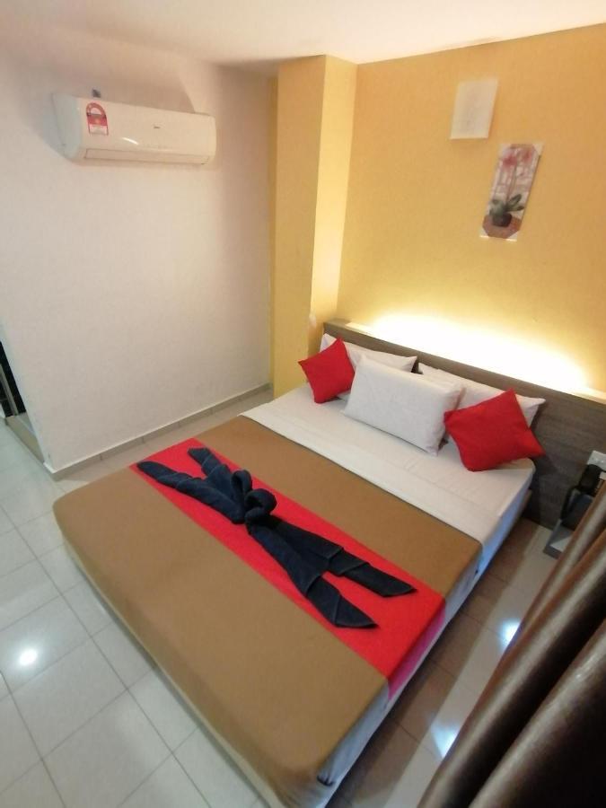 Yellow Mansion Hotel Melaka Raya Bagian luar foto