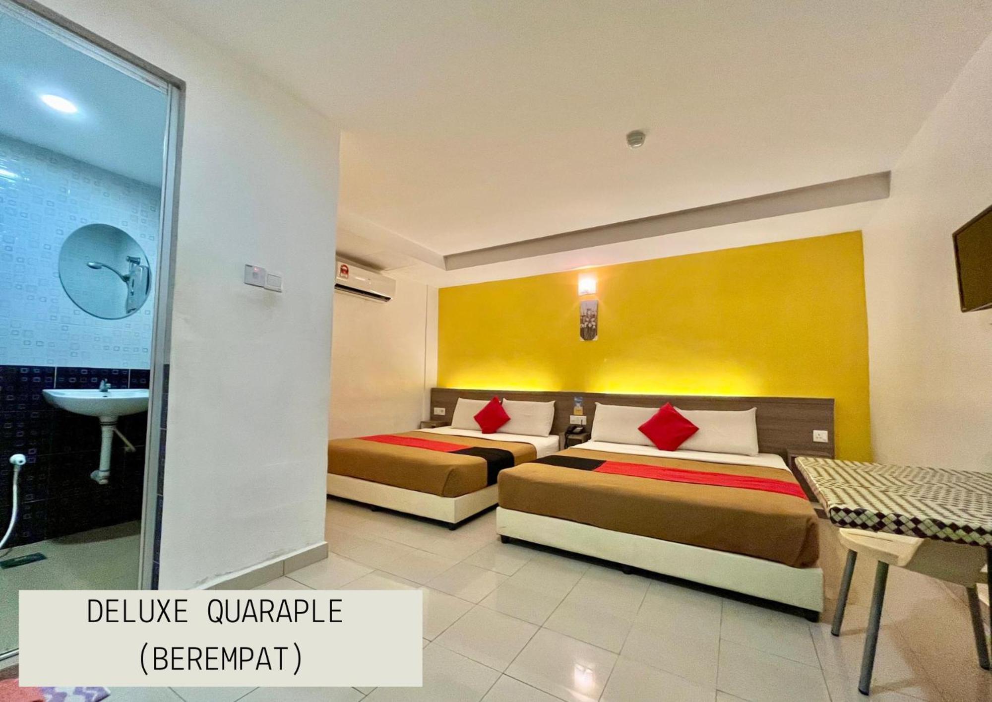 Yellow Mansion Hotel Melaka Raya Bagian luar foto