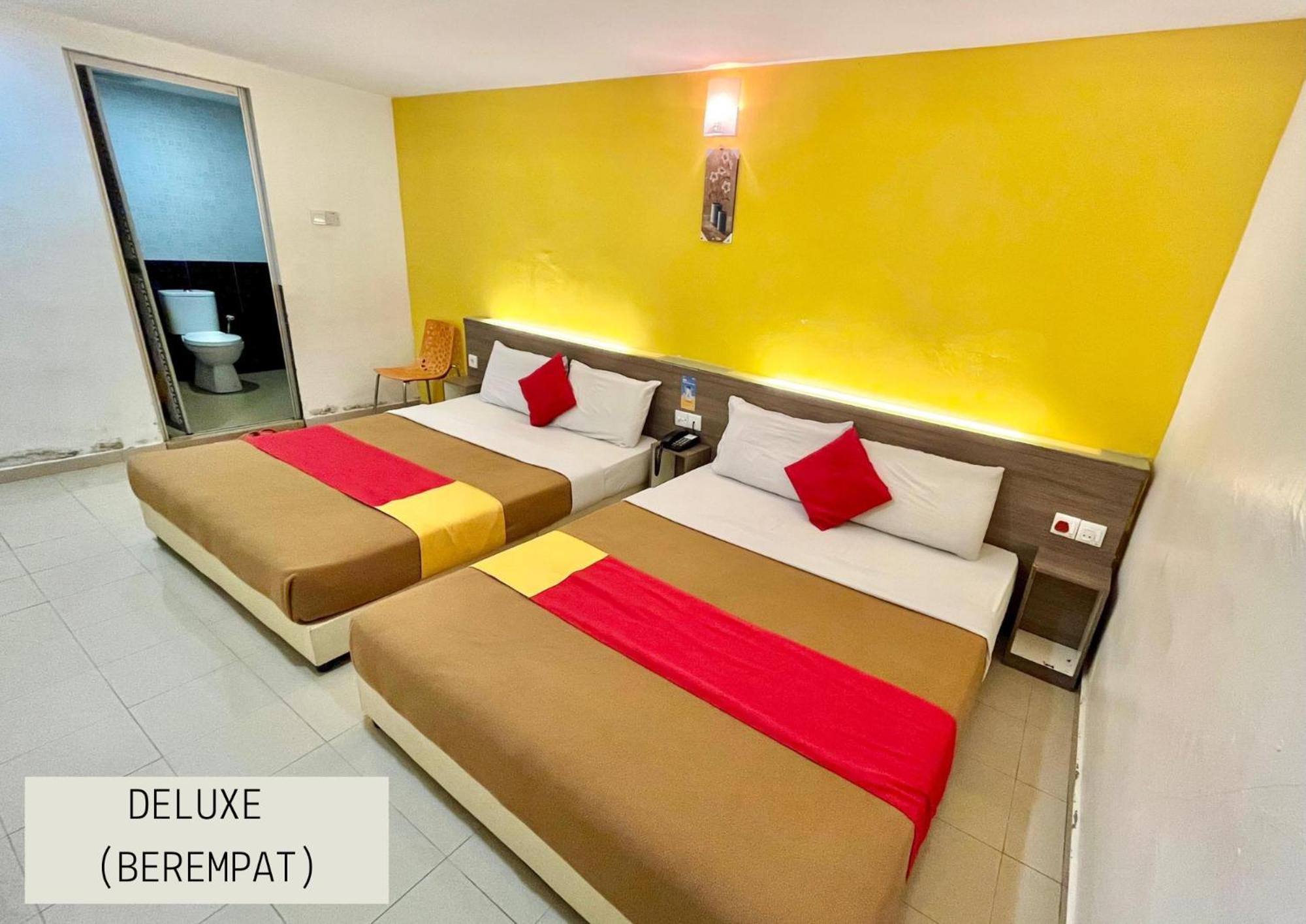 Yellow Mansion Hotel Melaka Raya Bagian luar foto