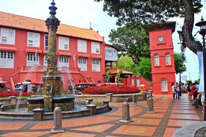 Yellow Mansion Hotel Melaka Raya Bagian luar foto