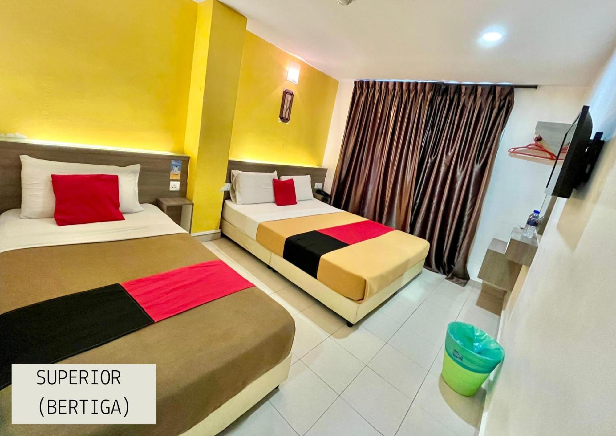 Yellow Mansion Hotel Melaka Raya Bagian luar foto
