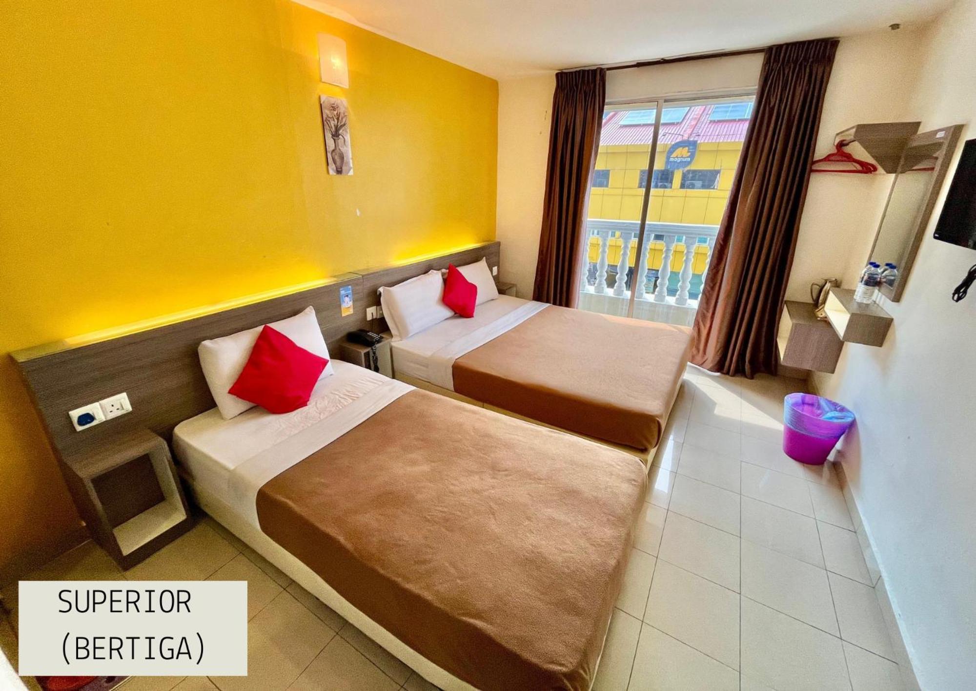 Yellow Mansion Hotel Melaka Raya Bagian luar foto